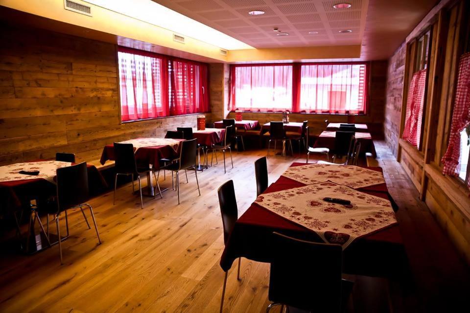 Hotel Kube Folgaria Buitenkant foto