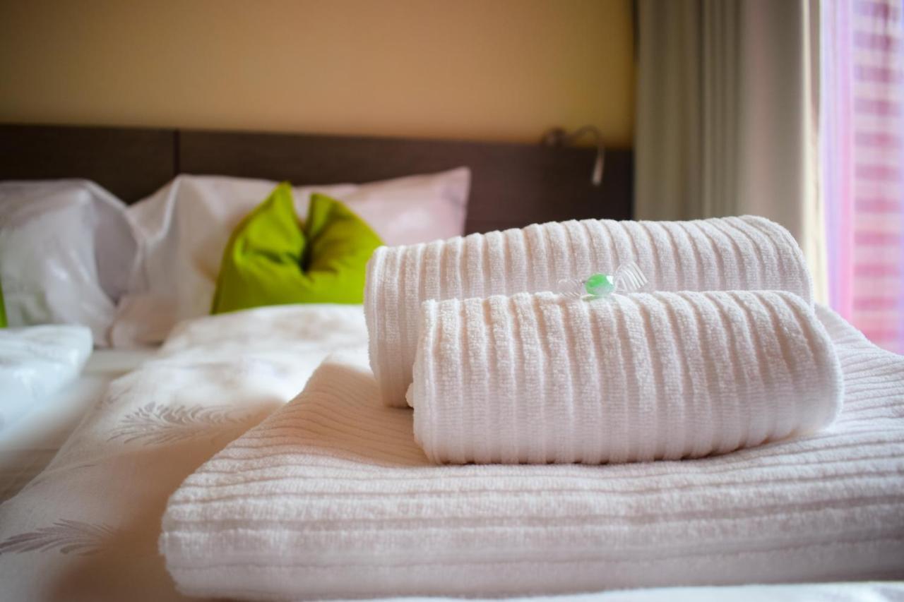 Hotel Kube Folgaria Buitenkant foto
